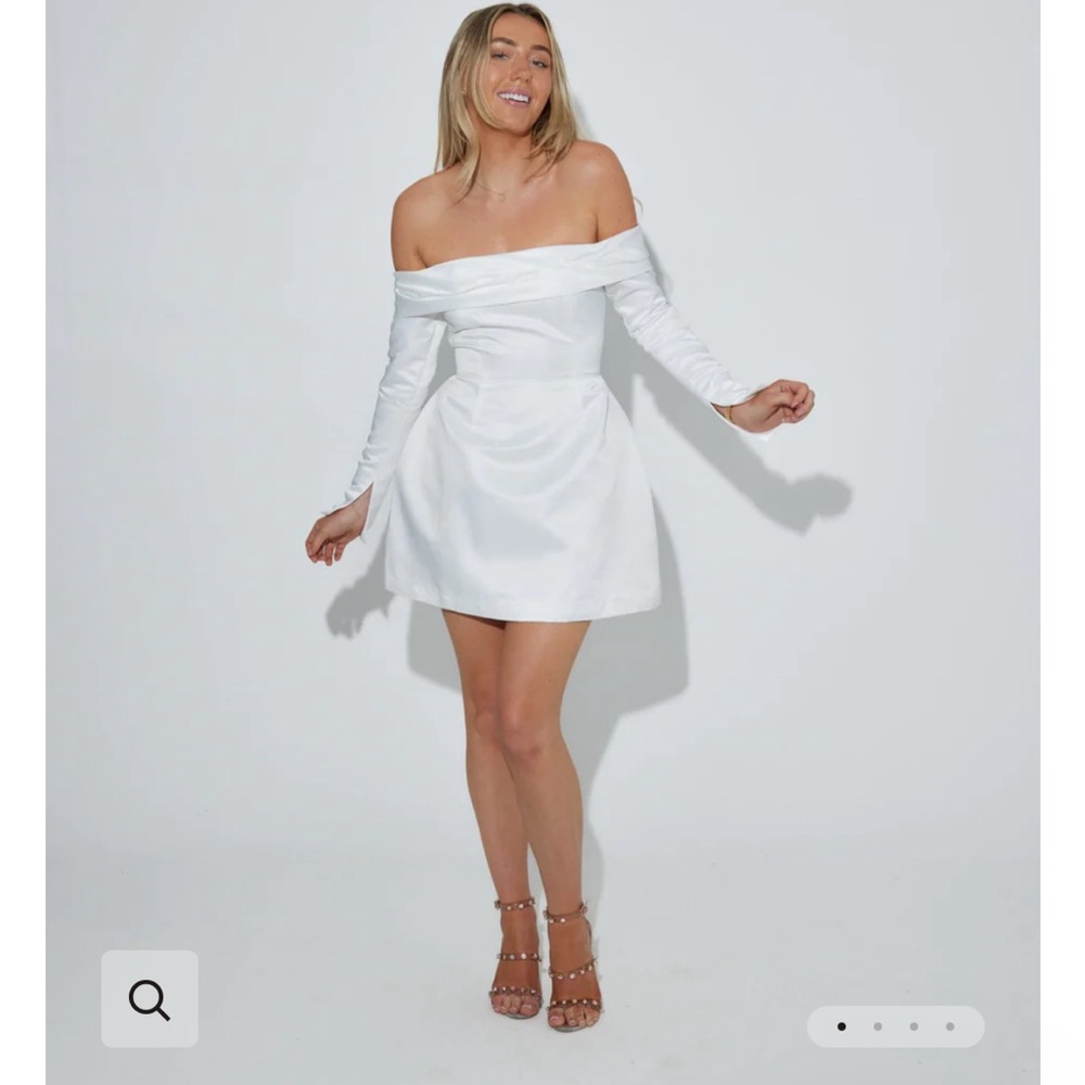 Odd Muse // The Ultimate Muse Satin Bardot Mini Dress | White Size Small